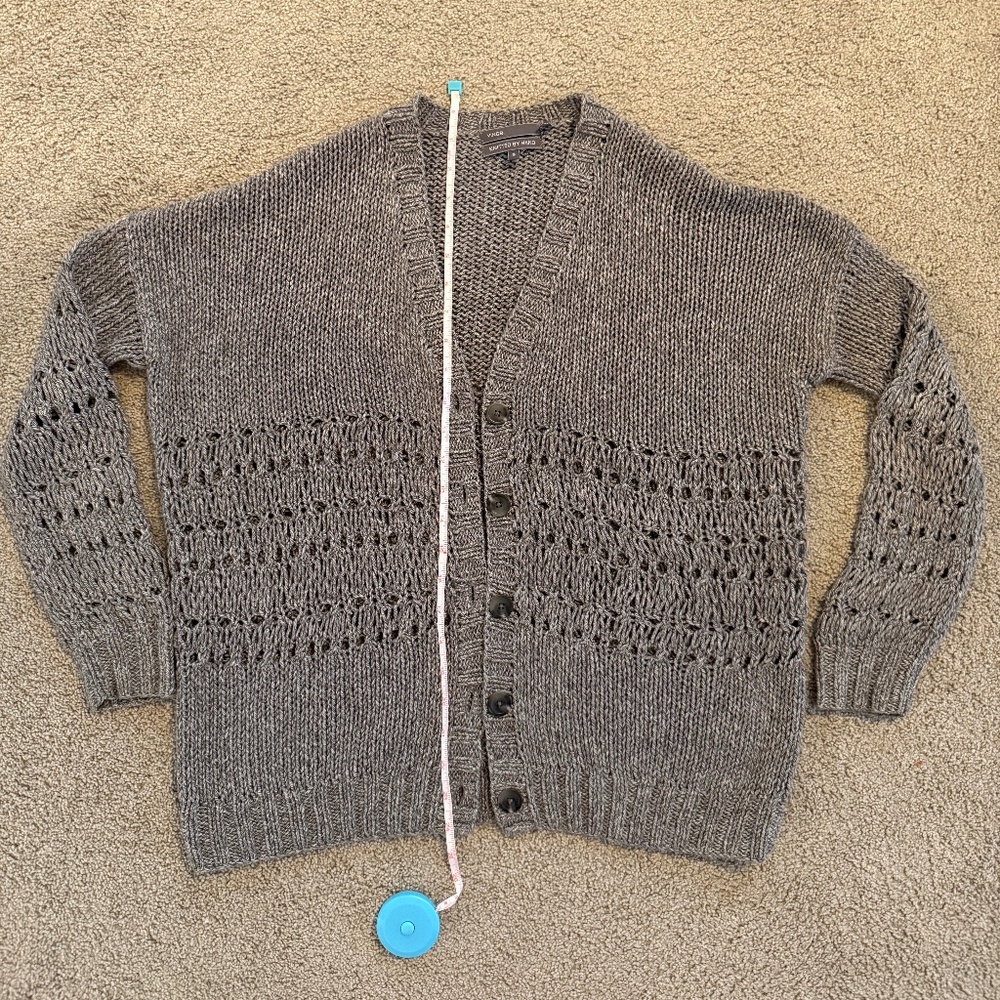 Vince knitted by hand cardigan grey Small